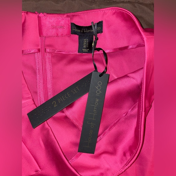 NWT House Of Harlow 1960 Bright Pink Two Piece Skort Crop Blazer set Size 8 - Picture 4 of 9